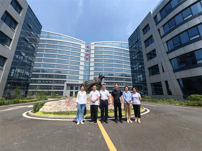 為進(jìn)一步落實(shí)濟(jì)南高新區(qū)“萬(wàn)人下鄉(xiāng)、千村提升”工程行動(dòng)