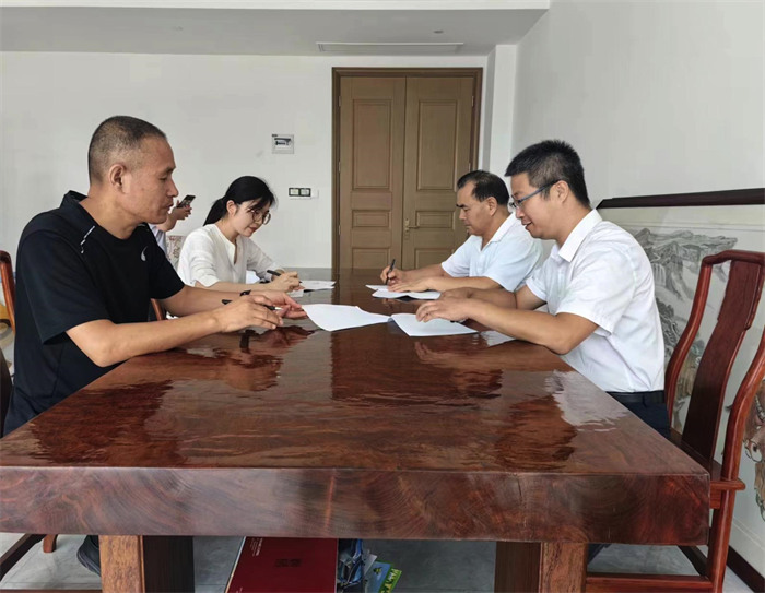 萬(wàn)人下鄉(xiāng)、千村提升”工程村企共建行動(dòng)