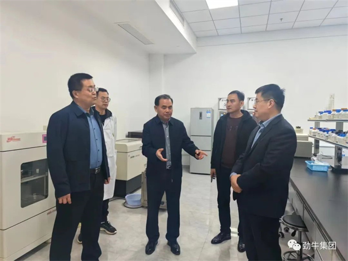 莘縣是全國蔬菜第一縣，同時也是養(yǎng)殖大縣，畜禽糞污一直是痛點(diǎn)，如何實(shí)現(xiàn)變廢為寶，市場化經(jīng)營，希望能與勁牛集團(tuán)展開合作。